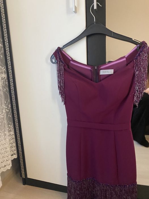 Официална рокля …