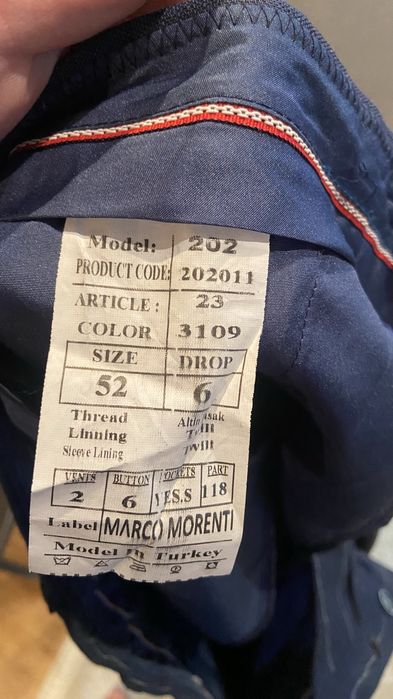 Продам костюм тройка