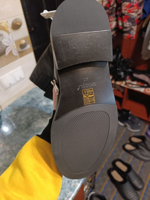 Сапоги новые 40 размер