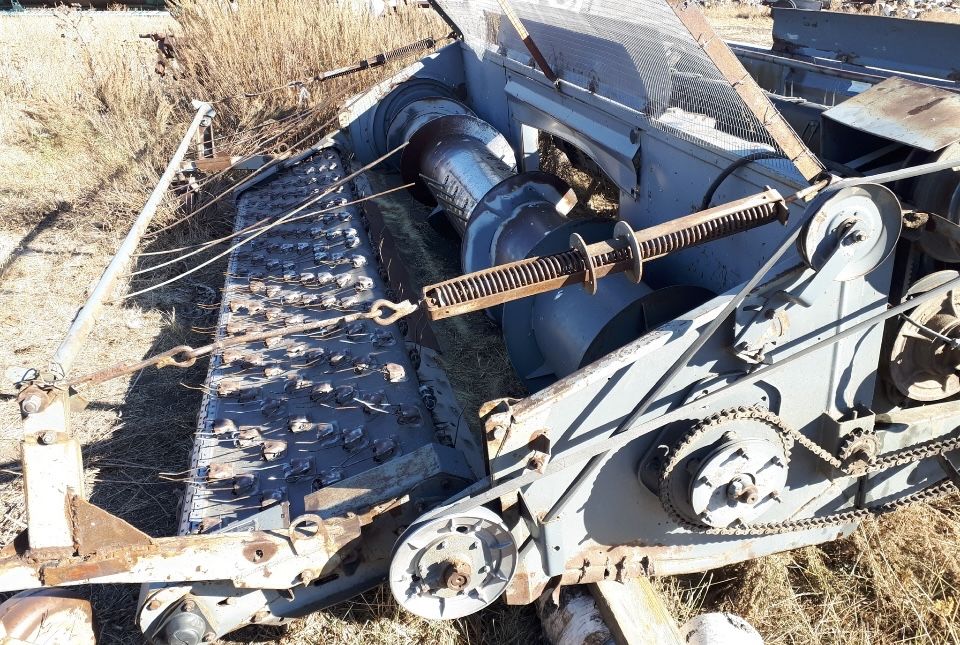 Комбайн Есиль 740