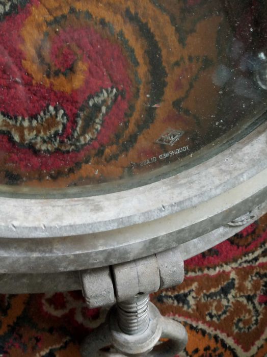 Иллюминатор корабельный