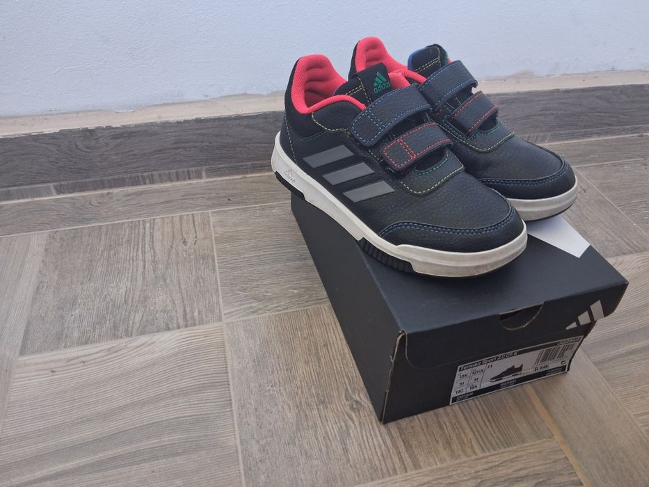 Маратонки Adidas за момче