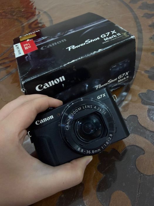 Canon G7 Mark2.