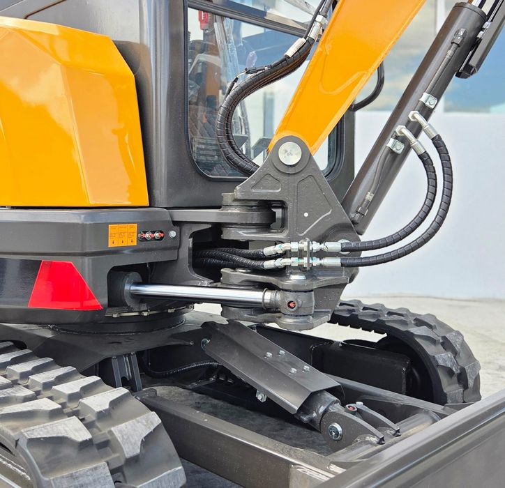 Miniexcavator 4 Tone LUBECK W390pro NOU-Leasing/Rate~ Garantie 2 ani