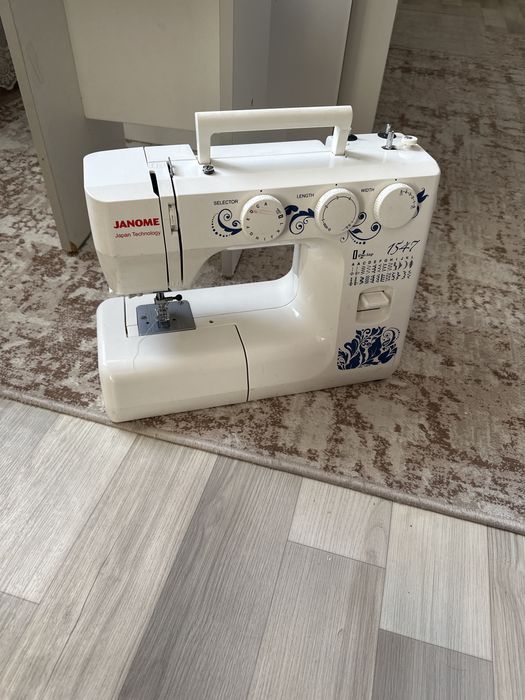 Машинка швейнный