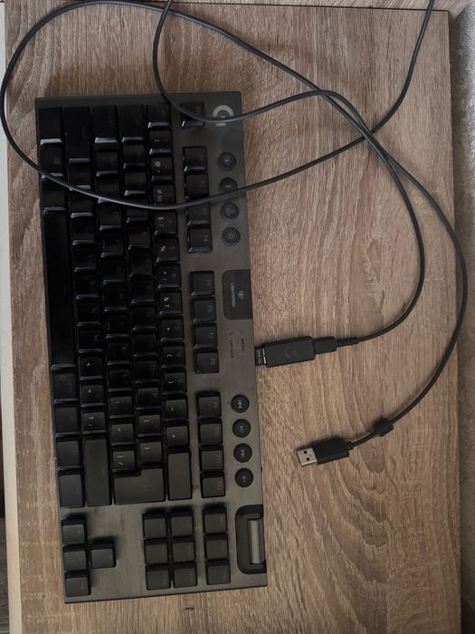 Клавиатура игровая logitech g915 tkl lightspeed (clicky)