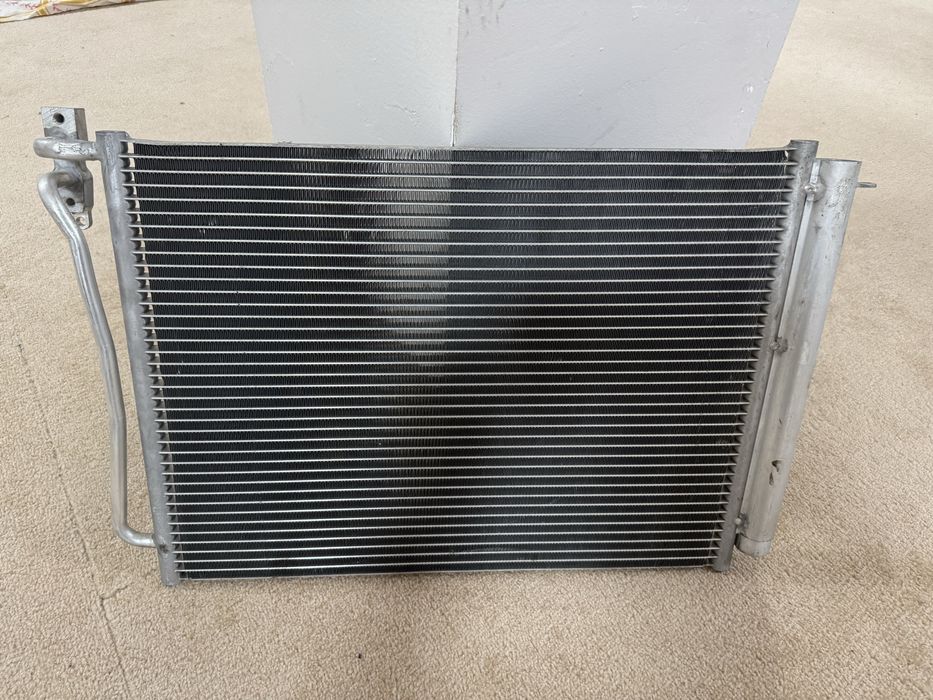 Радиатор кондиционера (конденсор) BMW X5 E53 (2000–2006)