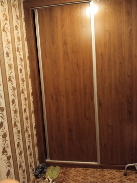 Продается 1 комнатная квартира переделанная в 2х комнатную