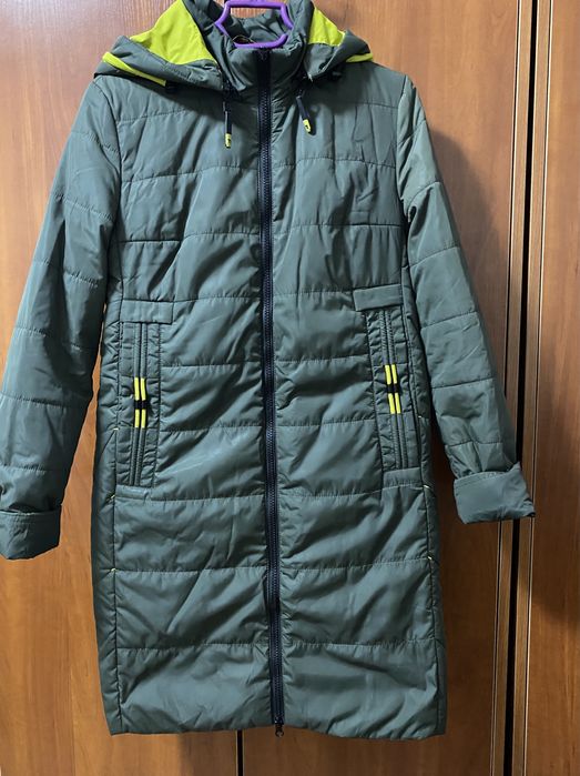 Продам  верхнию одежду