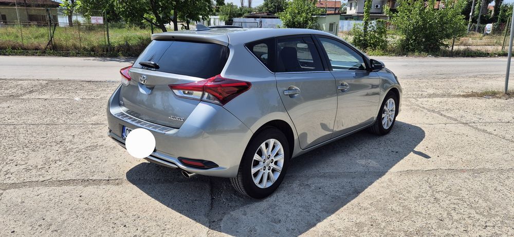 Toyota Auris D-4T