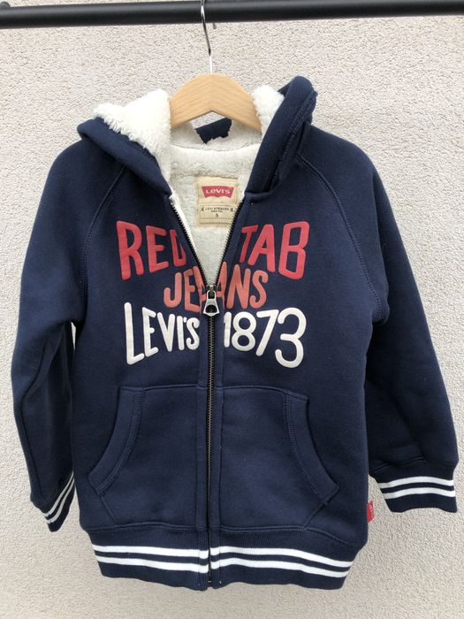 Яке детско LEVI'S  ново 110 см.