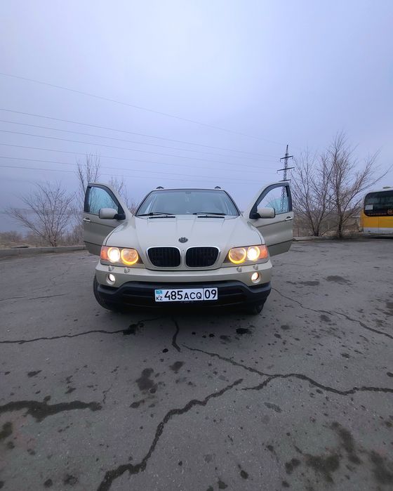 Продам BMW X5 2002 год