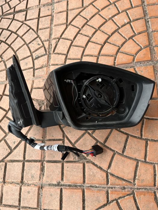 Огледало за Skoda Octavia 4