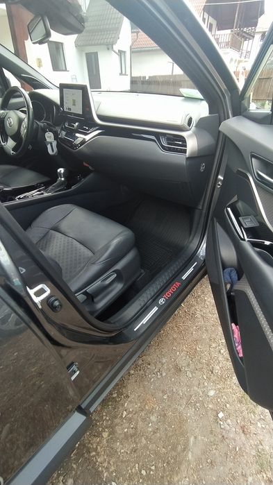 C-HR1 C-lassy 2l/full,full led senzori camere piele JBL garanție.