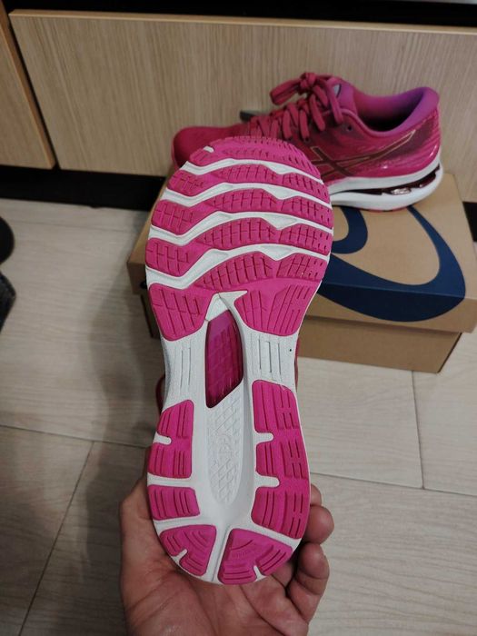 Asics GEL-KAYANO 28  39