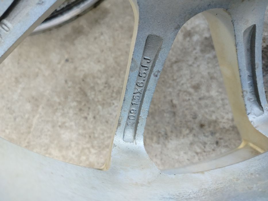 Продам легкосплавные диски р15