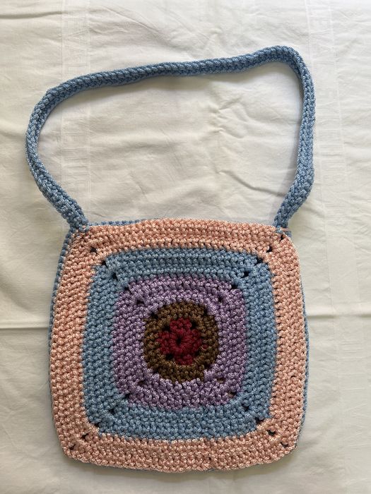 Летняя сумочка через плечо.