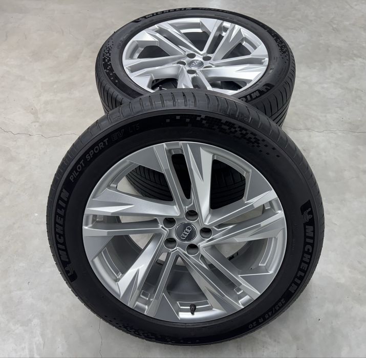 Jante Audi Q7 R20 SQ7 4M Originale Michelin de vara 2023 90%