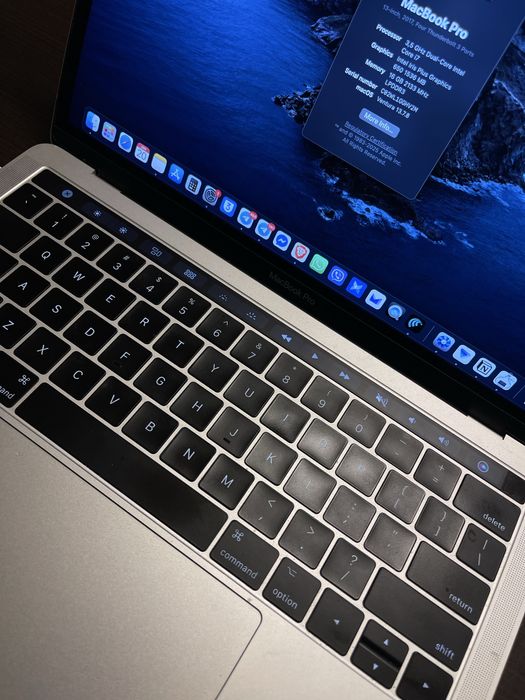 CTO 13.3' Core i7 Apple MacBook Pro 2017 TouchBar 16GB RAM/256GB/