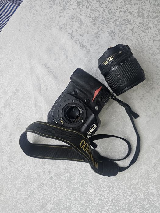 Nikon D300 zapchastga