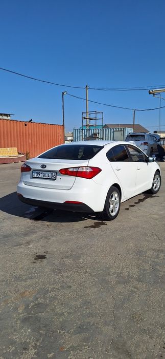 Продам машину Киа Cerato 2014г