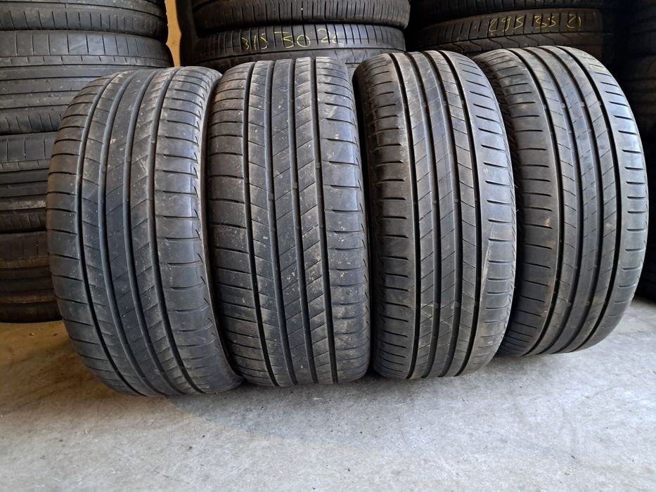 Anvelope second vara 225 50 R18/255 45 R18  Bridgestone *