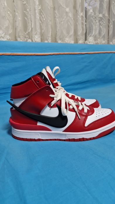 Продам мужские кроссовки р. 42