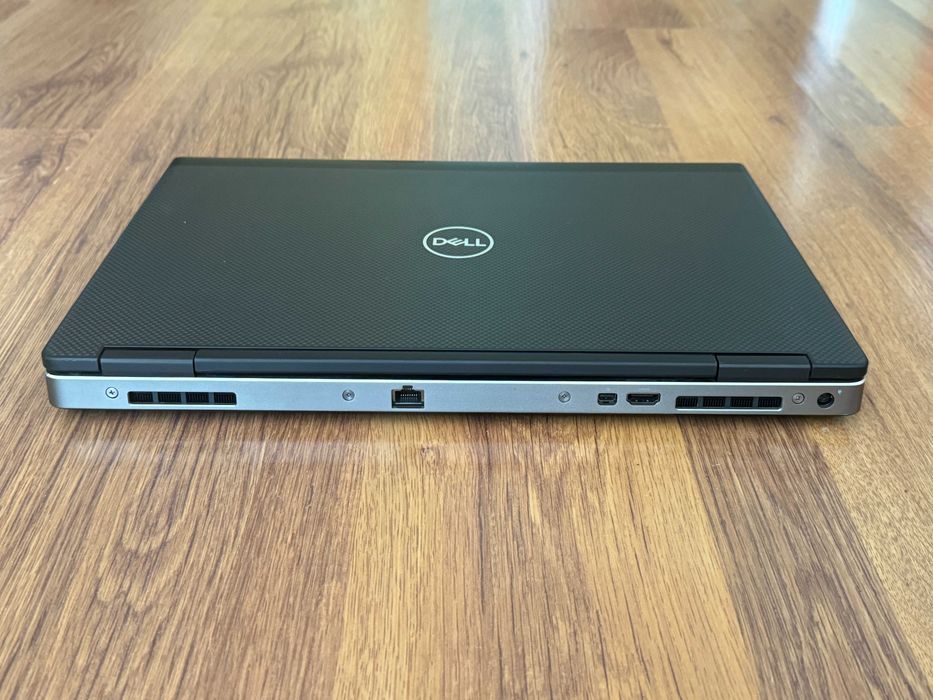 15.6' Full HD IPS Core i9-8950HK DELL Precision 7530 32GB DDR4/256GB NVMe/Quadro P3200 6GB/Бат 4ч