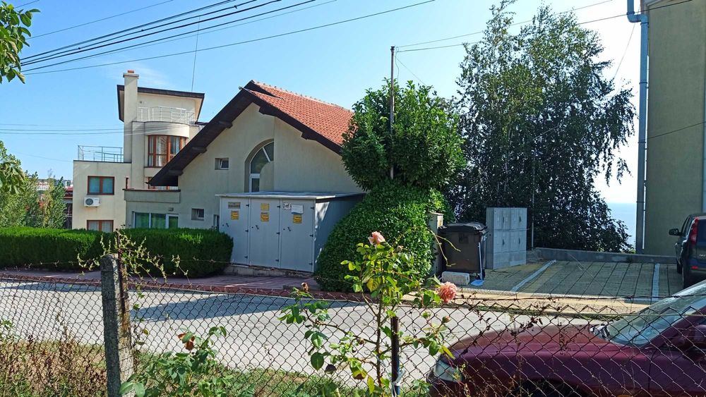 Продавам парцел в гр.Бяла, област Варна – 676 кв.м.