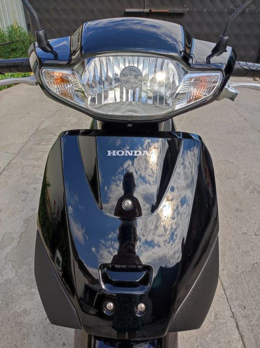 Продам скутер Honda Tact AF75