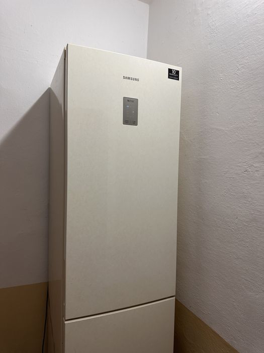 Продам холодильник samsung!!СРОЧНО