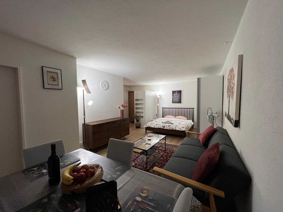 Дава се под наем Едностаен апартамент в София, Център - 50 кв.м за 357 € - Снимка #1