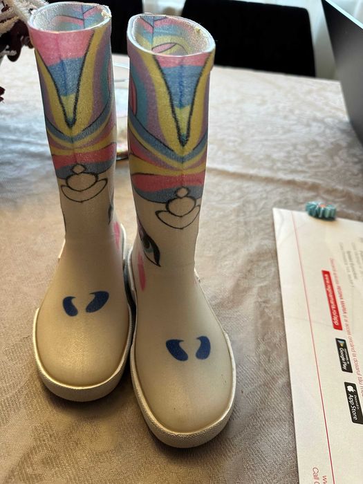 ghete fete  ploaie cu unicorn