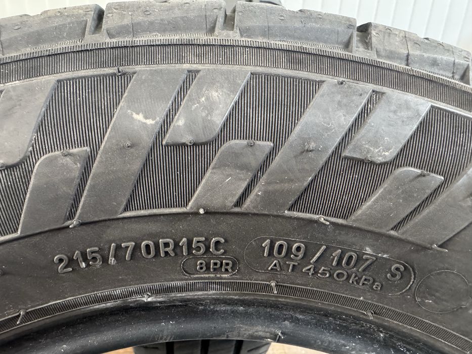 Гуми за бус 215 70 15С  Kleber
