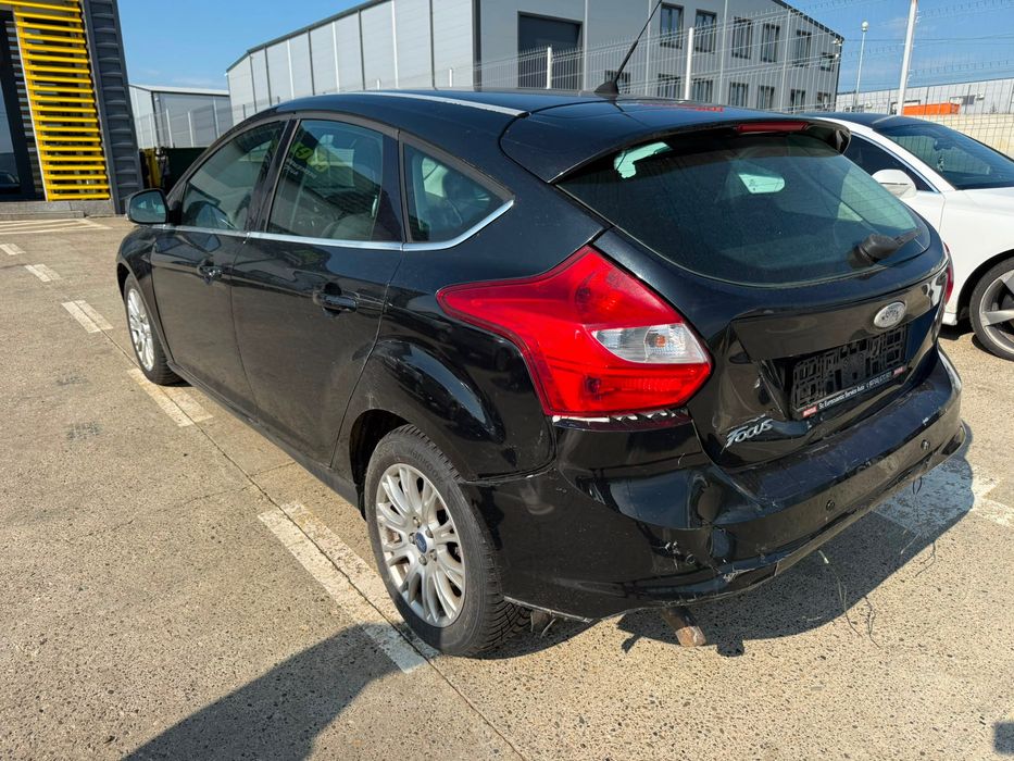 Dezmembrez Ford Focus 3 2011 hatchback 1.6 tdci T1DB 115 cp negru volan stanga