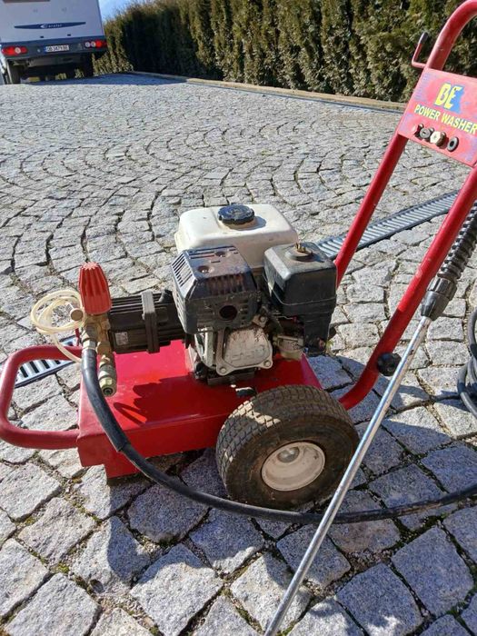 Бензинова водоструйка Хонда