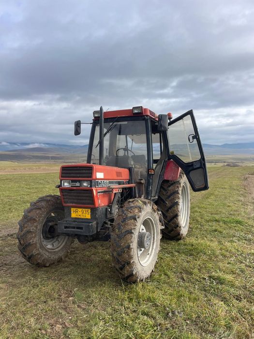 Tractor International//Case 885xl