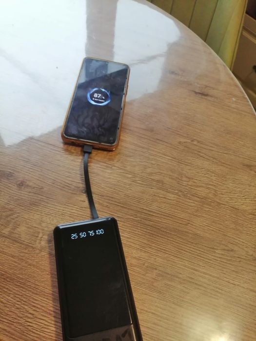 Продам Пауэрбанк