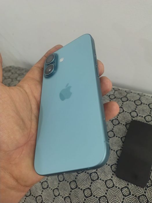 Iphone 16 impecabil placa de baza defecta