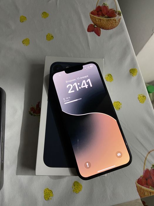 Продаю 13 iphone черный 128гб