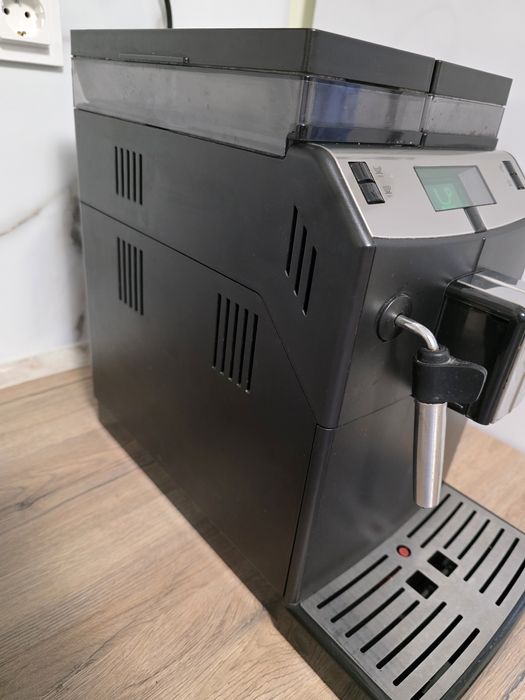 Кафемашина Saeco Lirika – автоматична, с пара/дюза