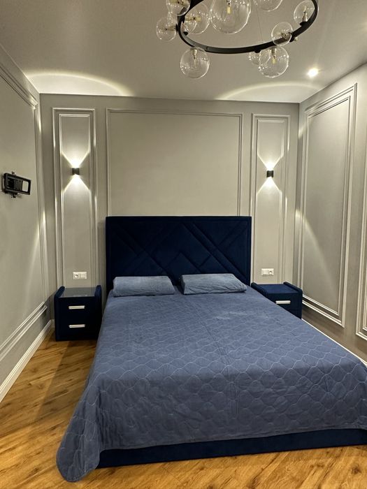 Продам кровать 160*200 и 2 тумбы