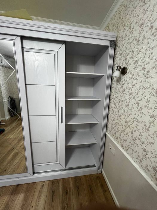 Продам шкаф купе