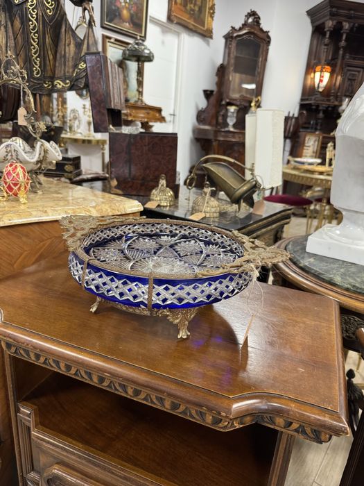 Fructiera deosebita din cristal cu montura din bronz