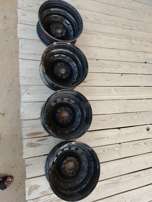 Диск камри ден шыққан.