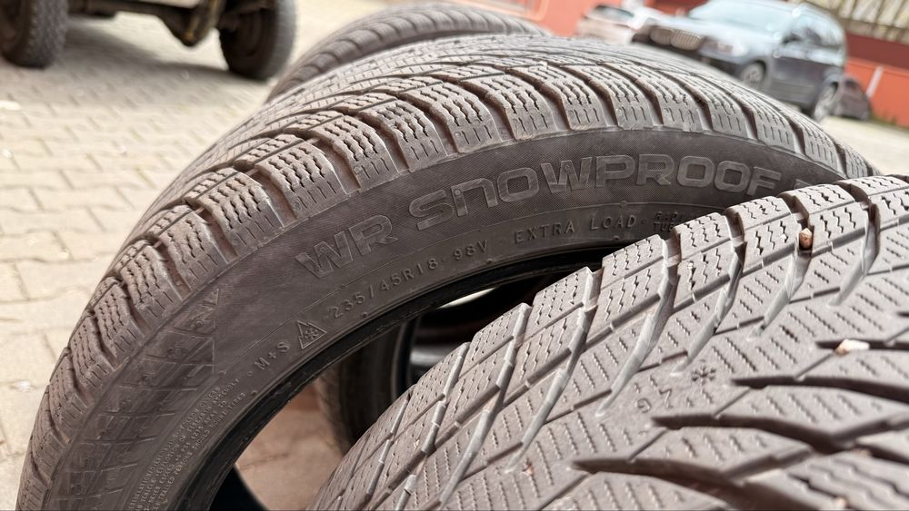Зимни гуми NOKIAN 235 45 18