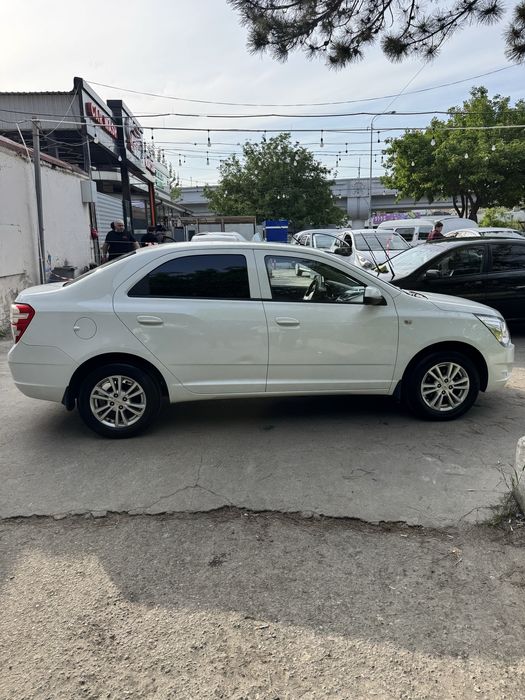 Chevrolet Cobalt 2021 — 3