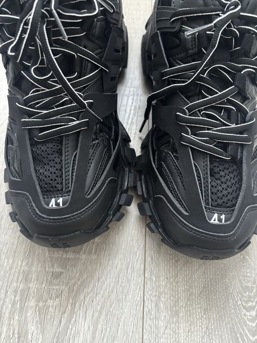Balenciaga Track