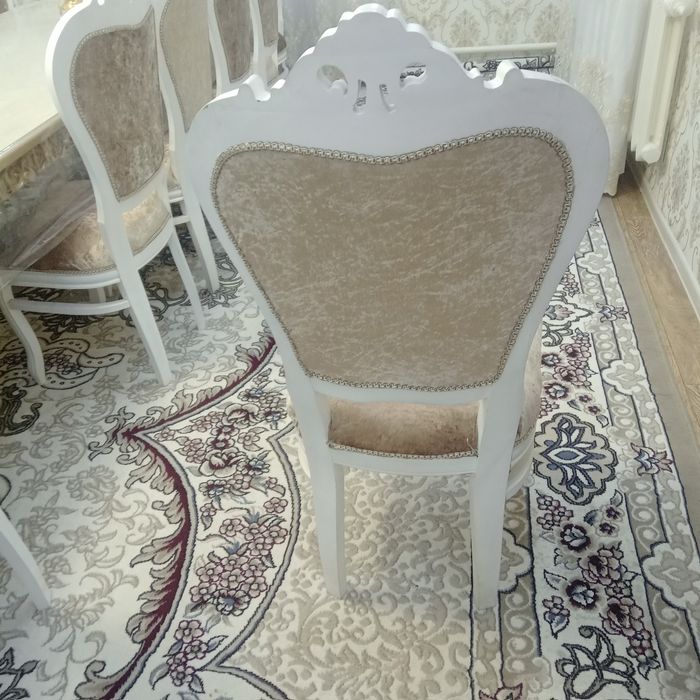 24 Стуллар сотилади. Янги