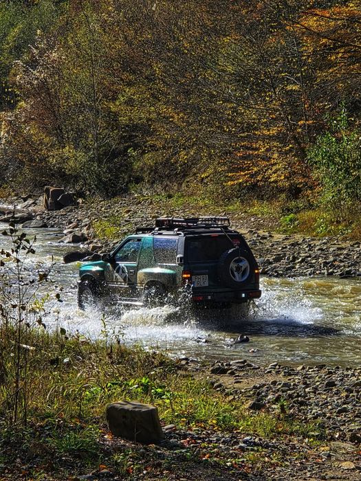 Opel Frontera 2.0, modificată, pregătită de munte